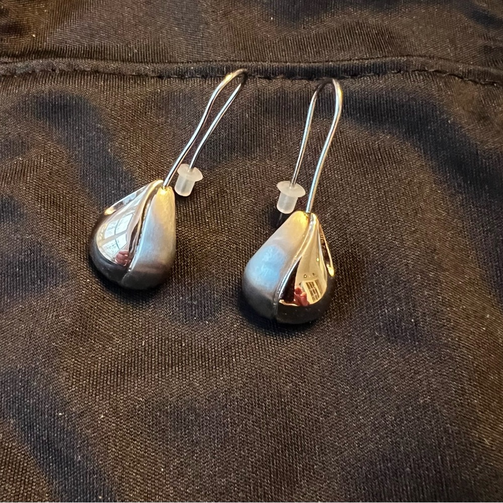 Calvin Klein Shiny Silver Drop Earrings